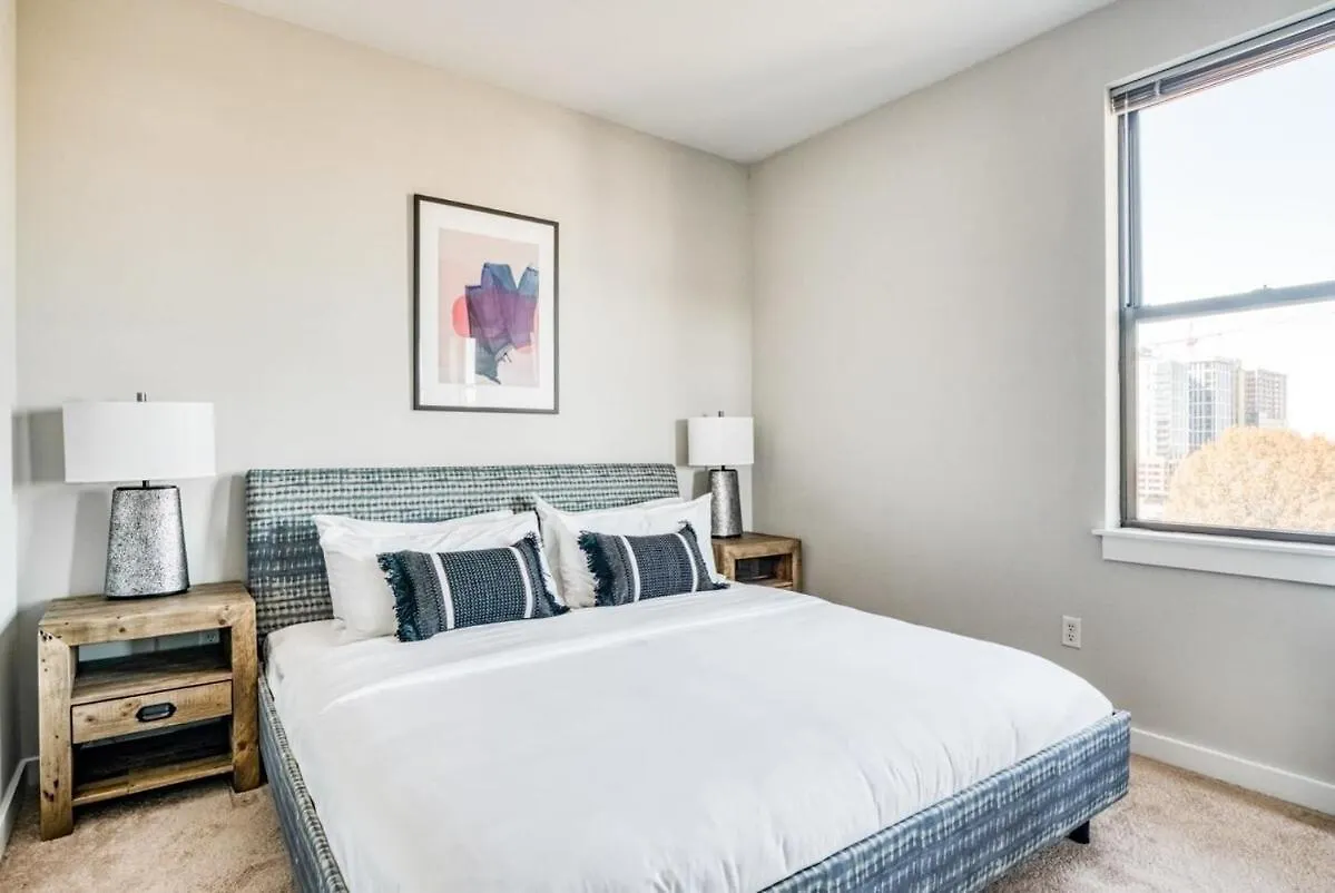 Cozysuites Two Spacious Music Row Condos W Parking Nashville 0*,